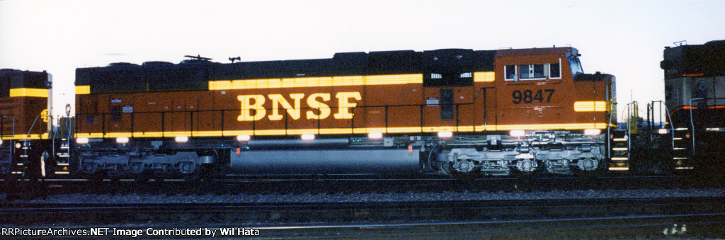 BNSF SD70MAC 9847